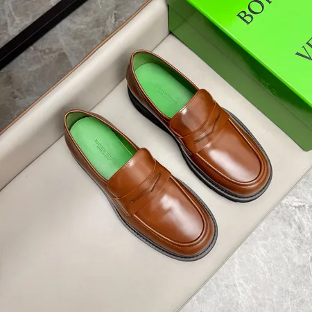 ボッテガ ヴェネタ カジュアルシューズ