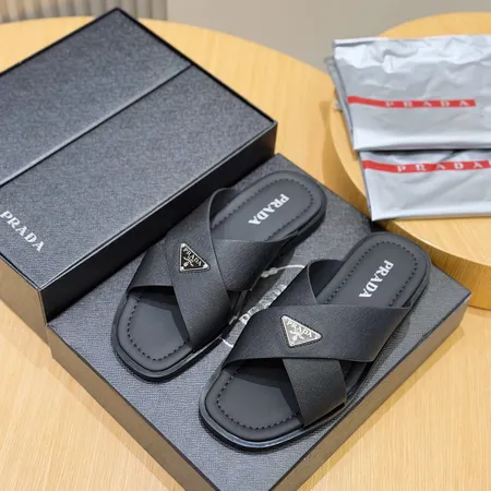 プラダ スリッパ