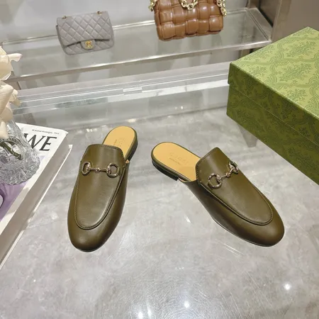 グッチ スリッパ