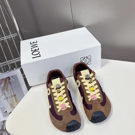 ロエベ カジュアルシューズ