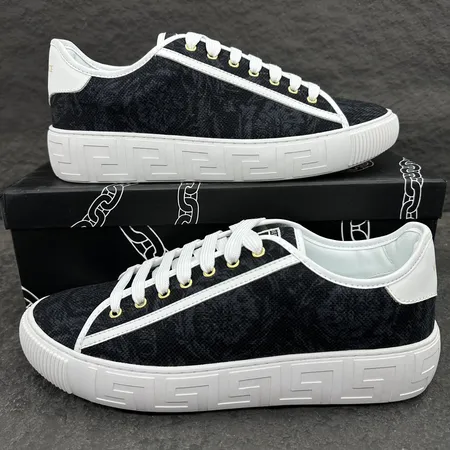 ヴェルサーチ カジュアルシューズ