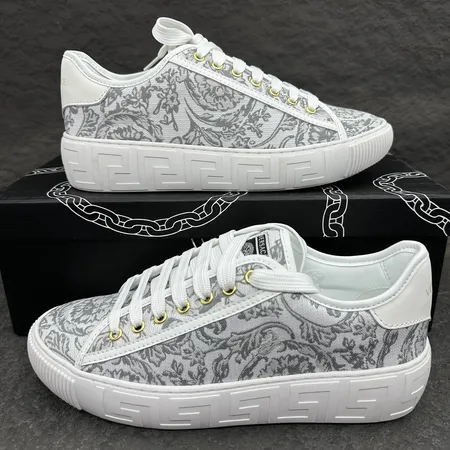 ヴェルサーチ カジュアルシューズ