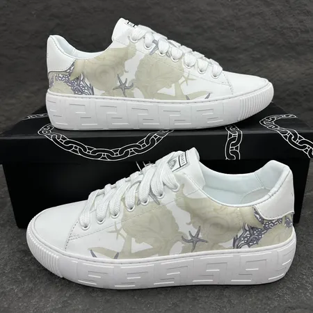 ヴェルサーチ カジュアルシューズ