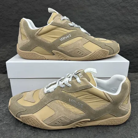 ヴェルサーチ スニーカー