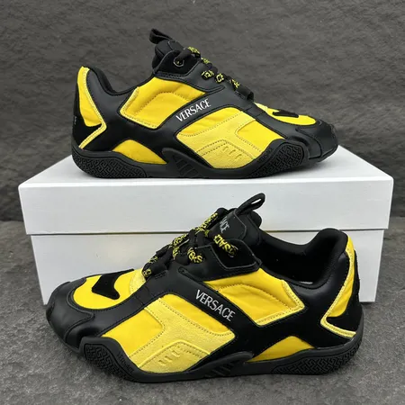 ヴェルサーチ スニーカー