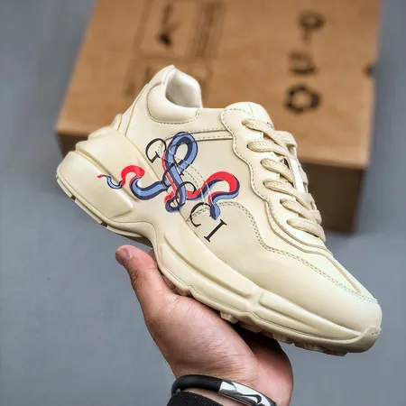 グッチ スニーカー