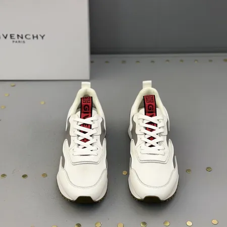 ジバンシィ スニーカー