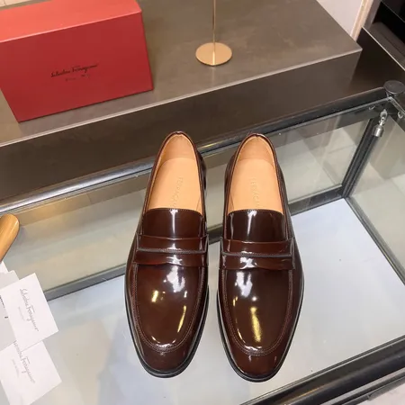 フェラガモ ビジネスシューズ