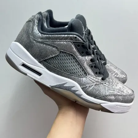 エアジョーダン カジュアルシューズ