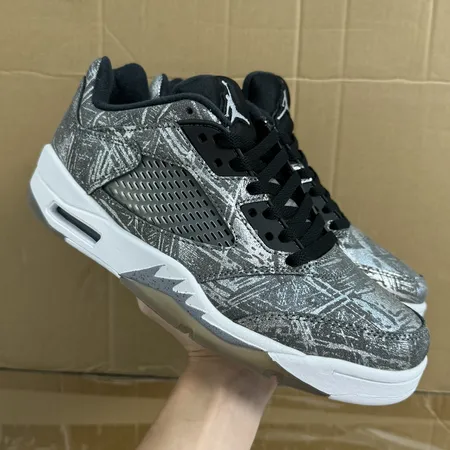 エアジョーダン カジュアルシューズ