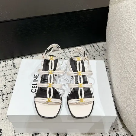 セリーヌ サンダル
