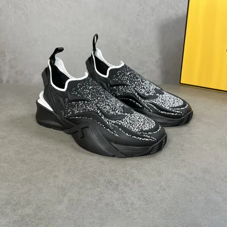 フェンディ スニーカー