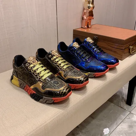 ヴェルサーチ カジュアルシューズ