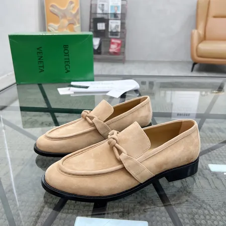 ボッテガ ヴェネタ ビジネスシューズ