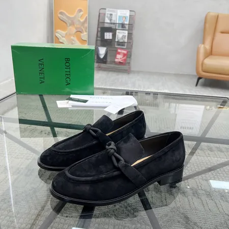 ボッテガ ヴェネタ ビジネスシューズ