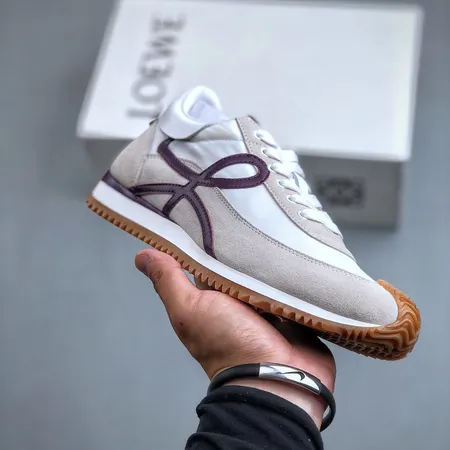 ロエベ カジュアルシューズ