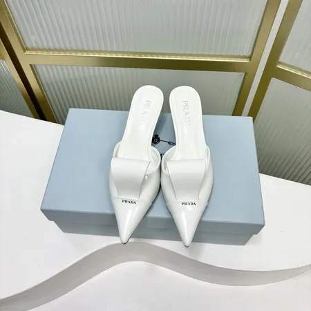 プラダ サンダル