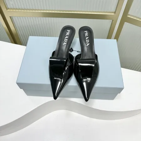 プラダ サンダル