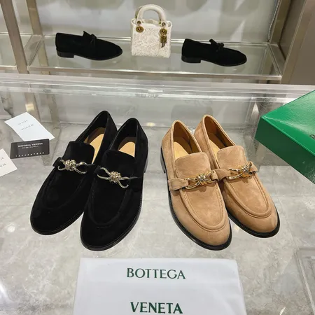ボッテガ ヴェネタ ビジネスシューズ