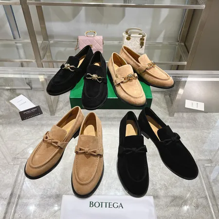 ボッテガ ヴェネタ ビジネスシューズ