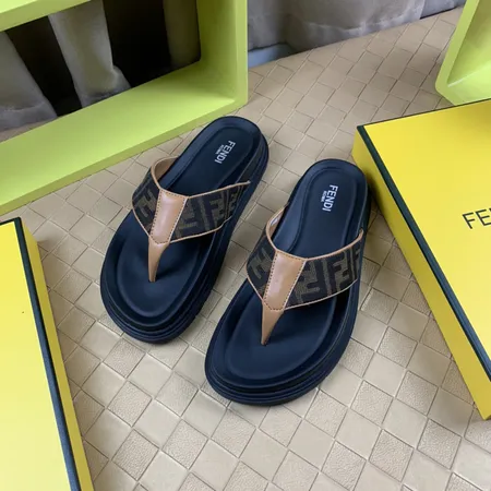 フェンディ スリッパ