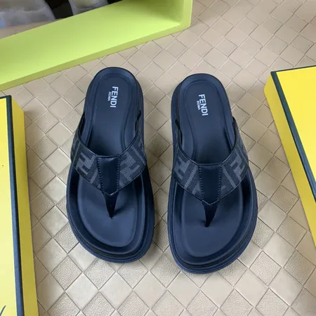 フェンディ スリッパ