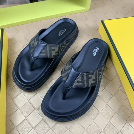 フェンディ スリッパ