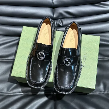 グッチ ビジネスシューズ