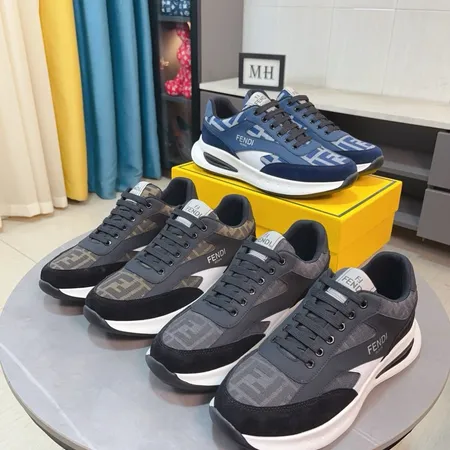 フェンディ スニーカー