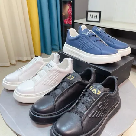 アルマーニ カジュアルシューズ