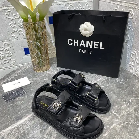 シャネル サンダル