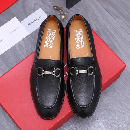 フェラガモ ビジネスシューズ