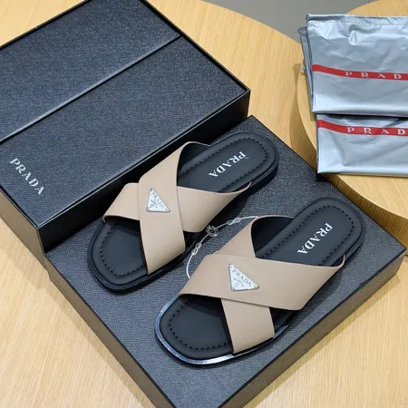 プラダ スリッパ