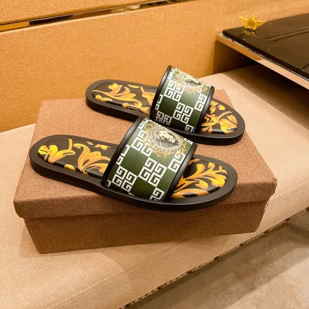 ヴェルサーチ スリッパ