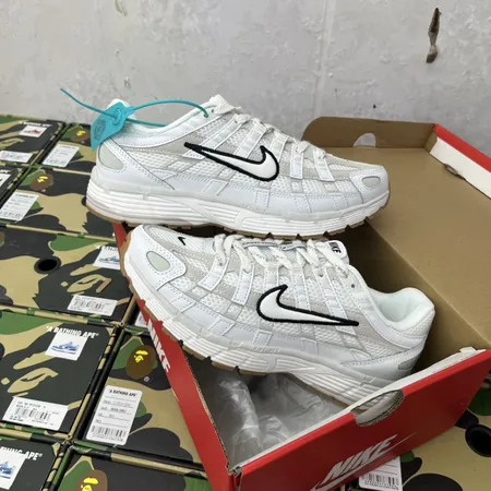 ナイキ スニーカー