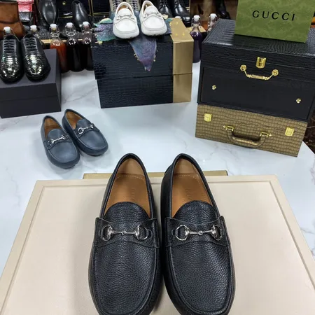 グッチ ビジネスシューズ