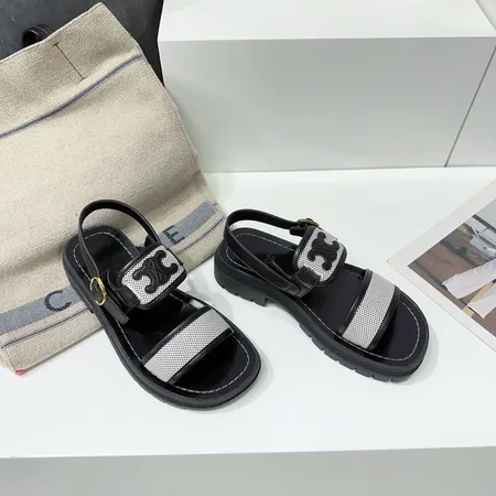 セリーヌ サンダル