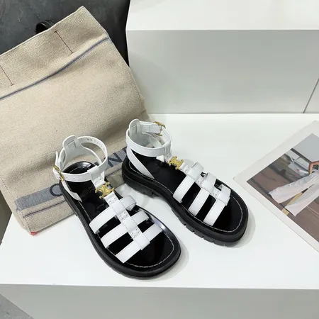 セリーヌ サンダル