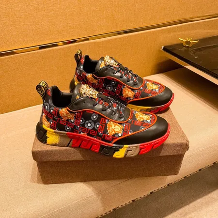 ヴェルサーチ スニーカー