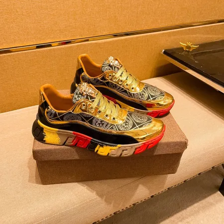 ヴェルサーチ スニーカー