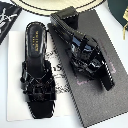 イブサンローラン スリッパ