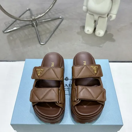 プラダ サンダル