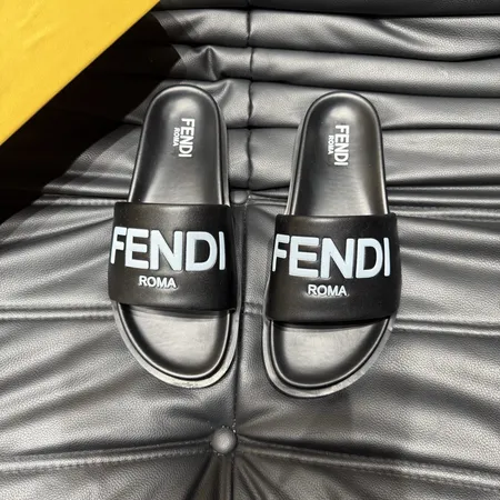 フェンディ スリッパ