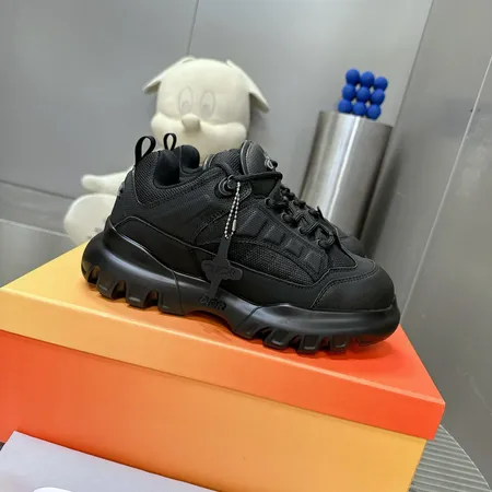 ハミルトン スニーカー