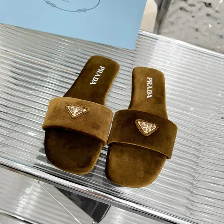 プラダ スリッパ