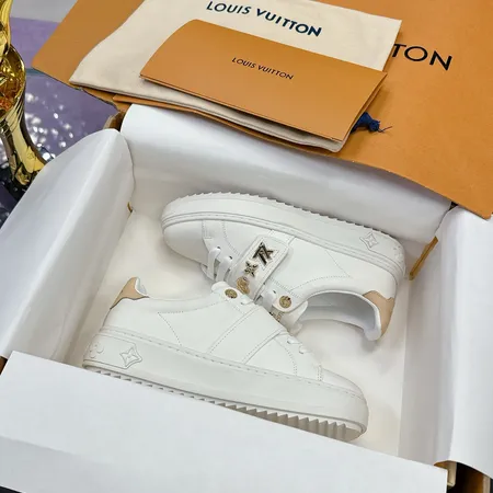 ルイヴィトン カジュアルシューズ