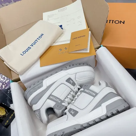 ルイヴィトン カジュアルシューズ