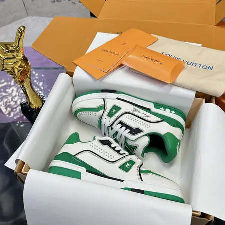 ルイヴィトン カジュアルシューズ