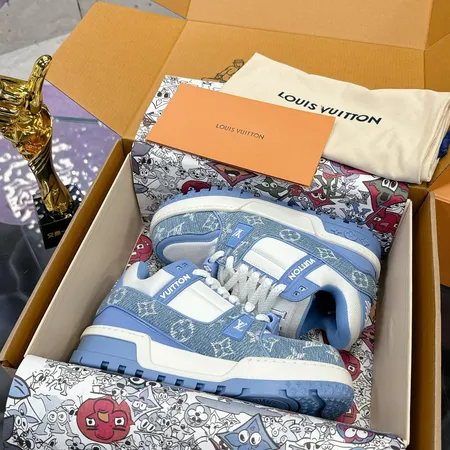 ルイヴィトン カジュアルシューズ