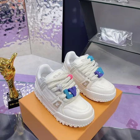 ルイヴィトン カジュアルシューズ